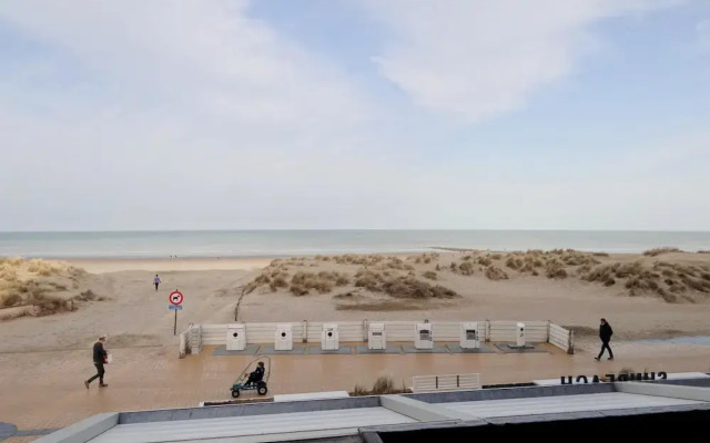 Apartment in Nieuwpoort With Terrace