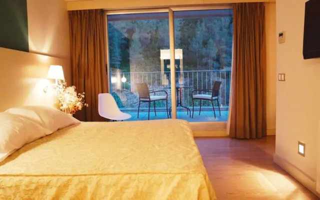 Hotel Balneario de Tus