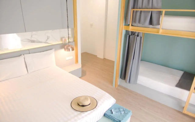 Hugger Hostel