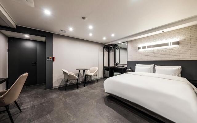 Suncheon Hotel THE H