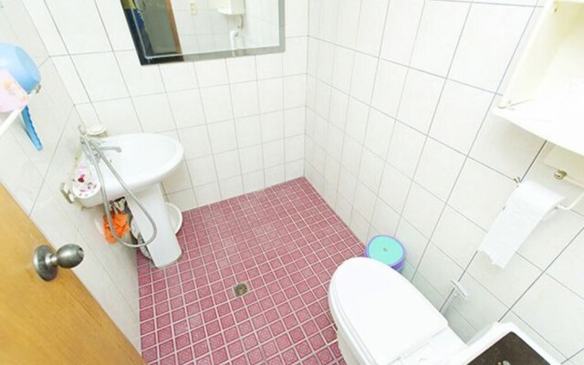 Tongyeong Tiberias Pension