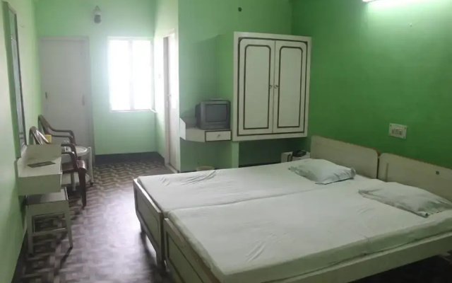 Hotel Deepak