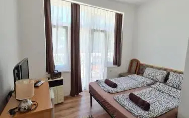Tó Szálló