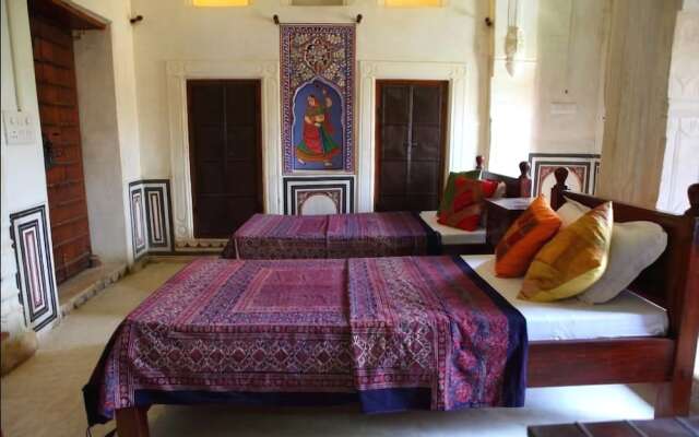 Hotel Ramgarh Fresco