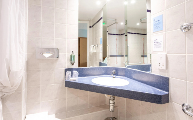 Holiday Inn Express Perth by IHG