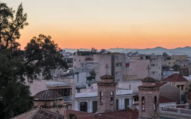 Loft at Historical Center of Athens w Acropolis View