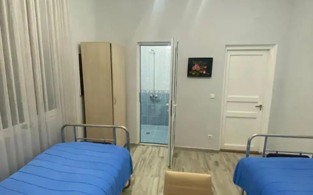 Ninoshvili Street Apartment