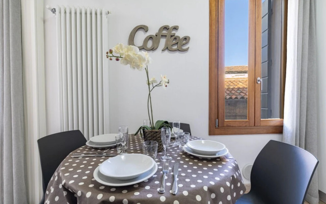 Sea to Sky Apartments Faville