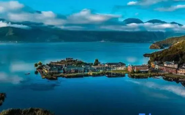Yiwan Huqi Homestay in Lugu Lake
