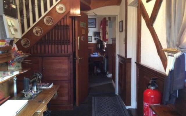 Admiral Guest House