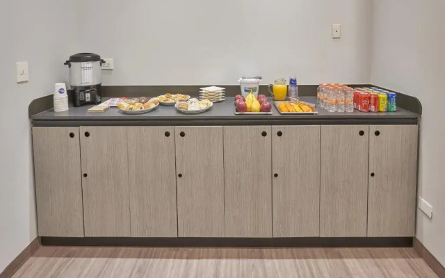 City Express Junior by Marriott Toluca Zona Industrial