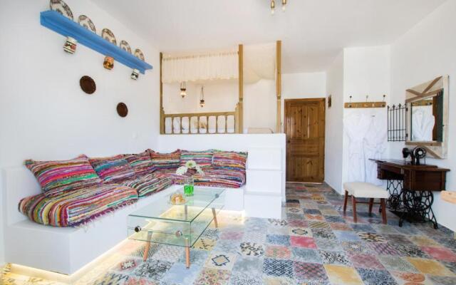 Gorgona Traditional Studio