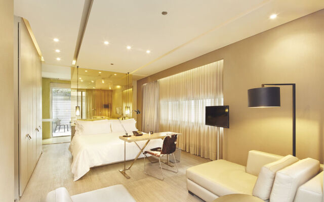 Bog Hotel