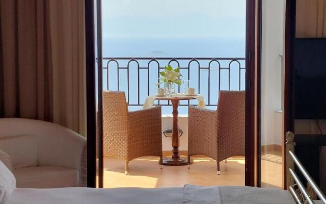 Cyan Studio Deluxe with Sea View - Free Parking