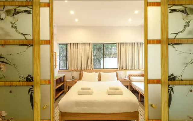 Charming 2BR Apt w a Breathtaking Patio