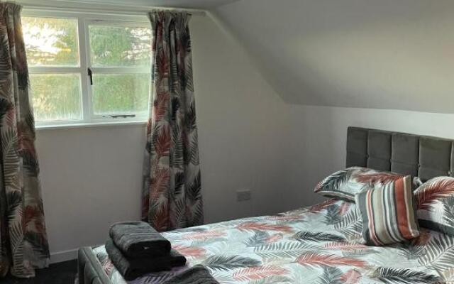 The Steading with 7 Seater Hot Tub Aberdeenshire
