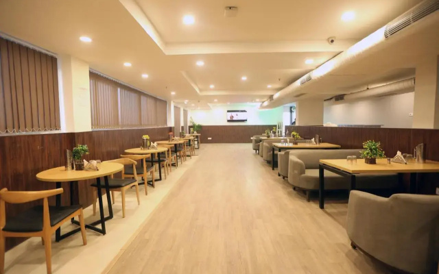 The Roseman Hotel and Suites