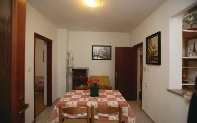 Amazing Home in Labin With Wifi and 2 Bedrooms