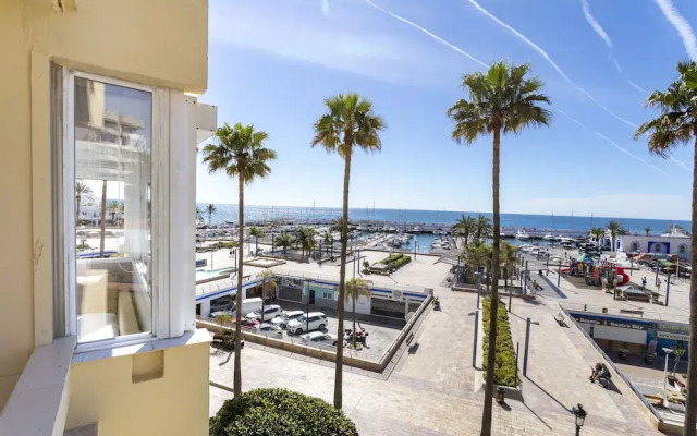Rentcostadelsol Marbella-El Faro