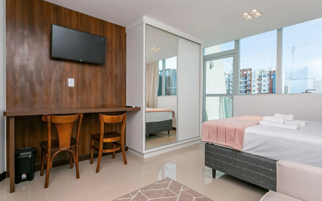 Vista Mar com sacada no Centro #CA49