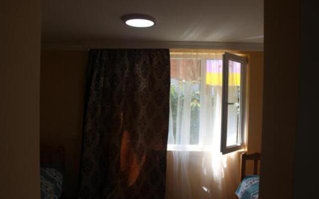 Taso's Guest House