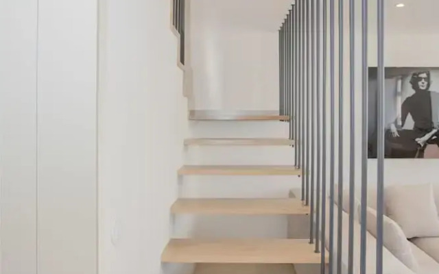 Liiiving in Porto - Luxury Beachfront Apartment VI