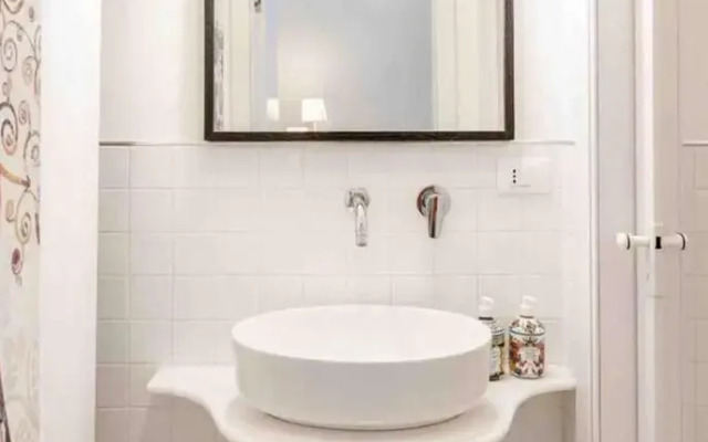 Citycenter Unique Apartment-sleeps 2- Pet Friendly