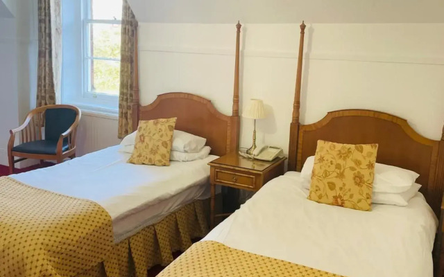 Canterbury Hotel