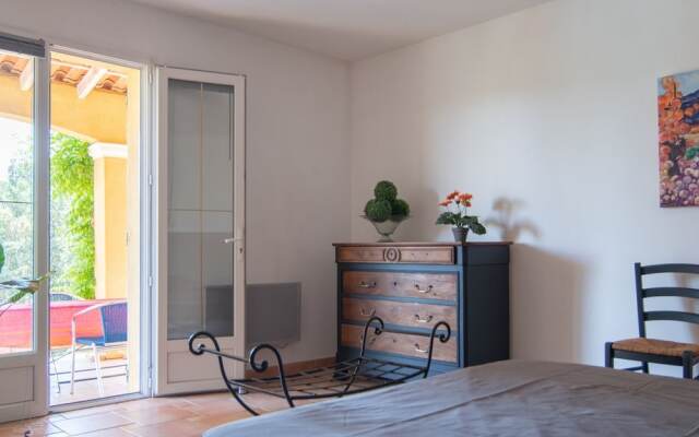 Secluded Villa in Lorgues With Private Pool