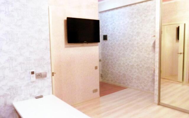 Uyutnaya kvartira s evroremontom