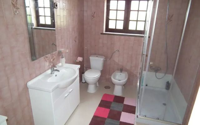 80s RetroStyle Villa