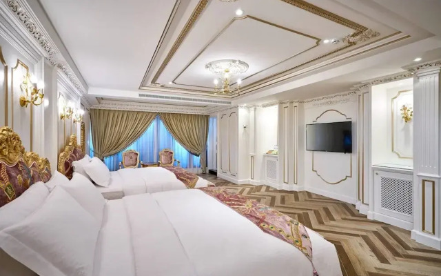 Sun Moon Lake Queen Castle Hotel