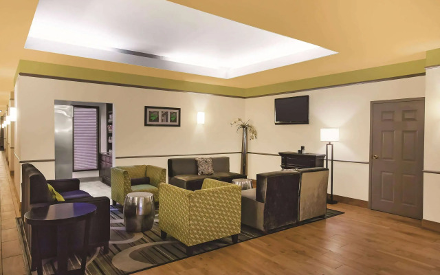 La Quinta Inn & Suites by Wyndham Beaumont West