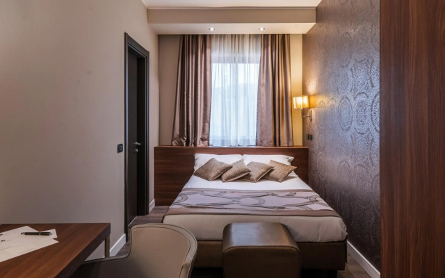 Smart Hotel Holiday