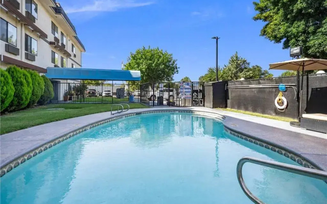 Days Inn By Wyndham Woodland