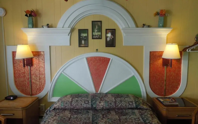 Cocoa Motel