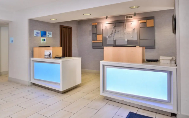 Holiday Inn Express Westley by IHG