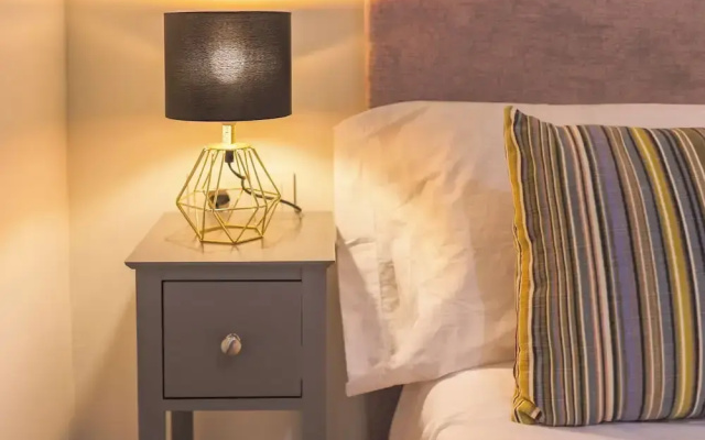 Dorinda Rooms