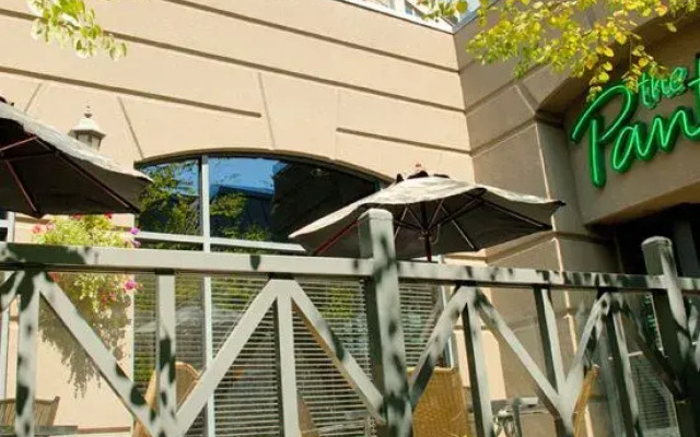 Holiday Inn North Vancouver