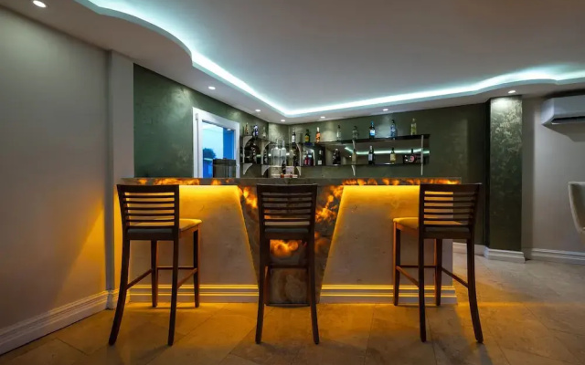Porto Azul Otel