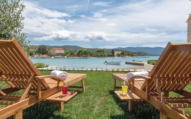 Holiday Home Lovište