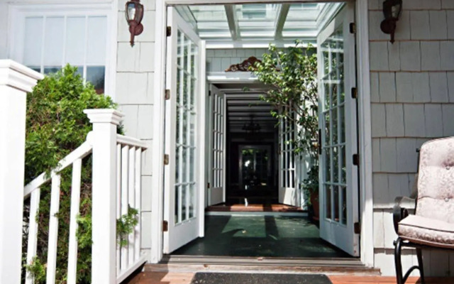 The Harbor Rose Bed & Breakfast