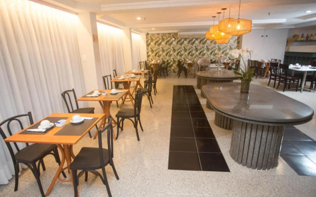 Regency Copacabana Hotel