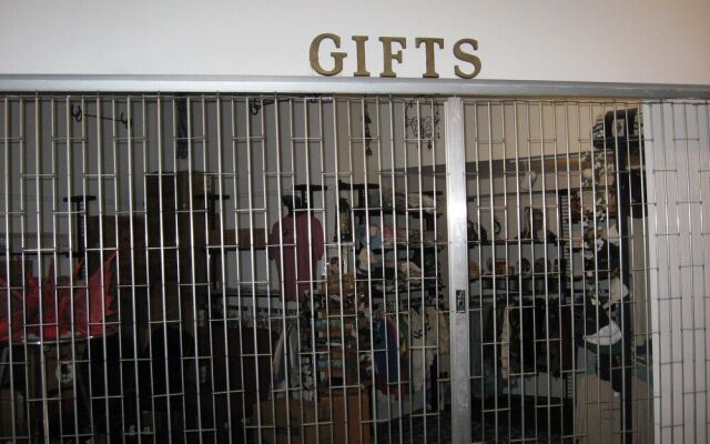 Glacier Gateway Plaza