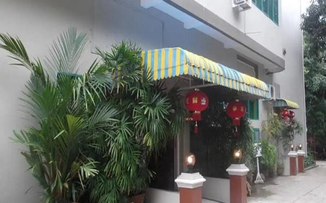 Golden Aye Yeik Mon Hotel