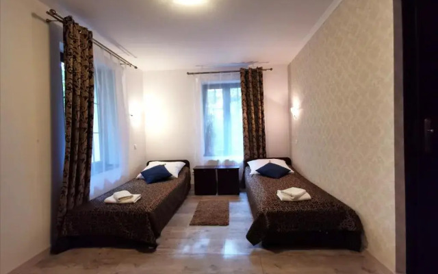 Dworek Złoty Róg Hotel i Restauracja