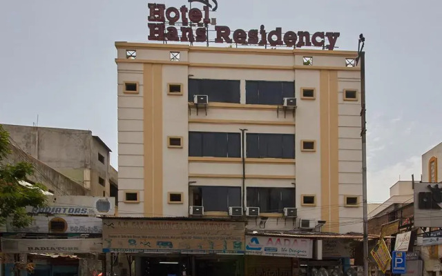 Hans Residency