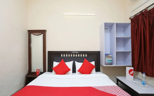 OYO 14639 Darshika Guest House