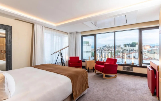 Five Seas by Inwood Hotels