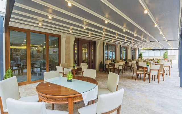 Lausos Palace Hotel